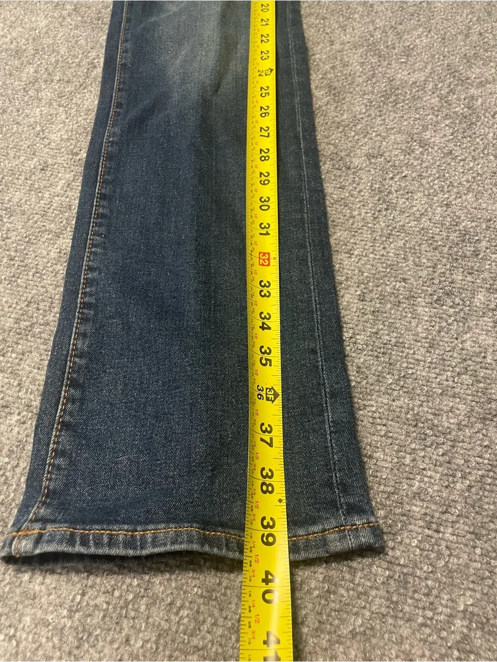 Old Navy Straight Built-In Flex Jeans in Dark Blue with Tan Stitching